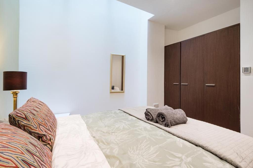 1-Bed Marylebone Apartment Londra Exterior foto